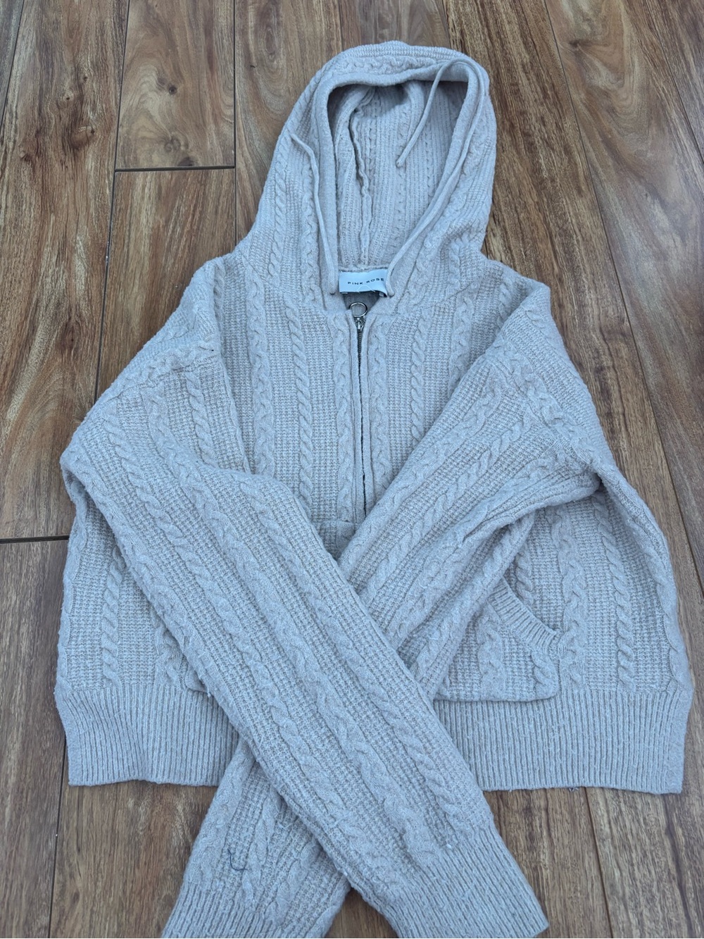 Discovery Cream Cable-Knit Hooded Zip Cardigan